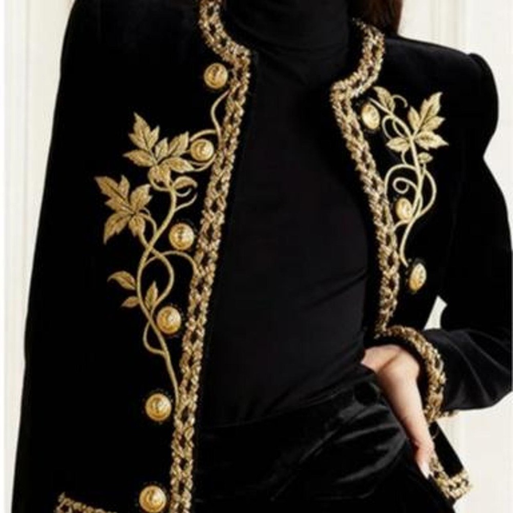 OSHOPLIVE Women's Long Sleeved Buttoned Round Neck Blazer Suit Jacket